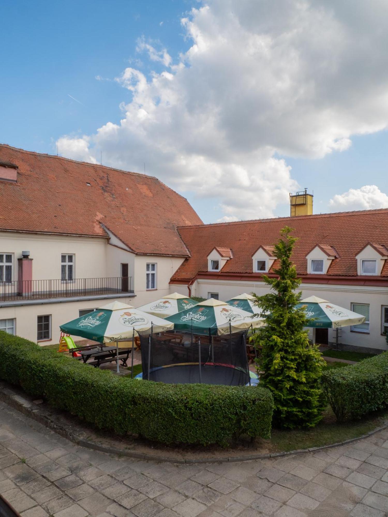 Hotel Club Vranovská Ves Exterior photo