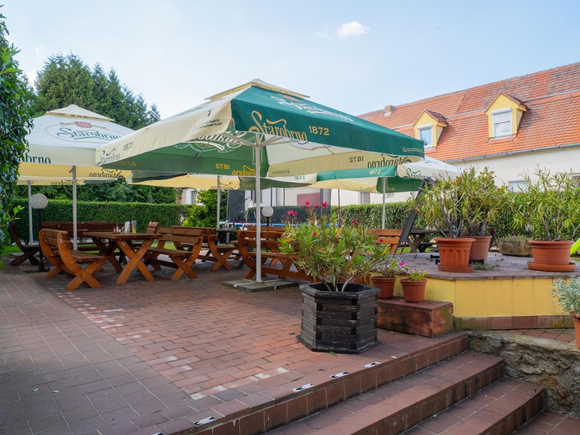 Hotel Club Vranovská Ves Exterior photo