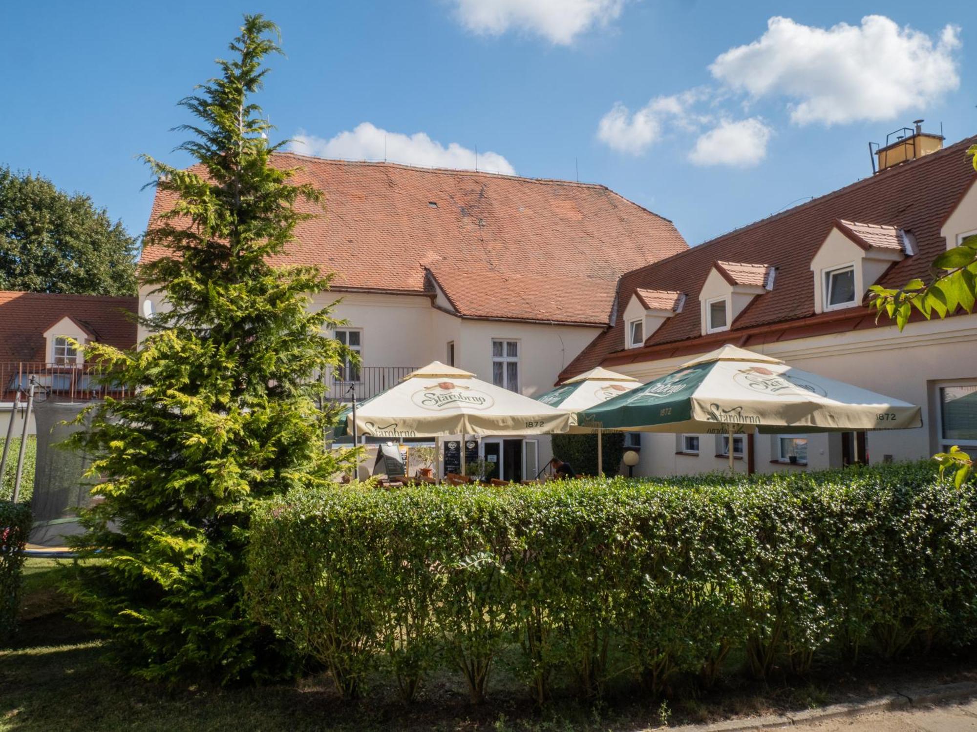 Hotel Club Vranovská Ves Exterior photo