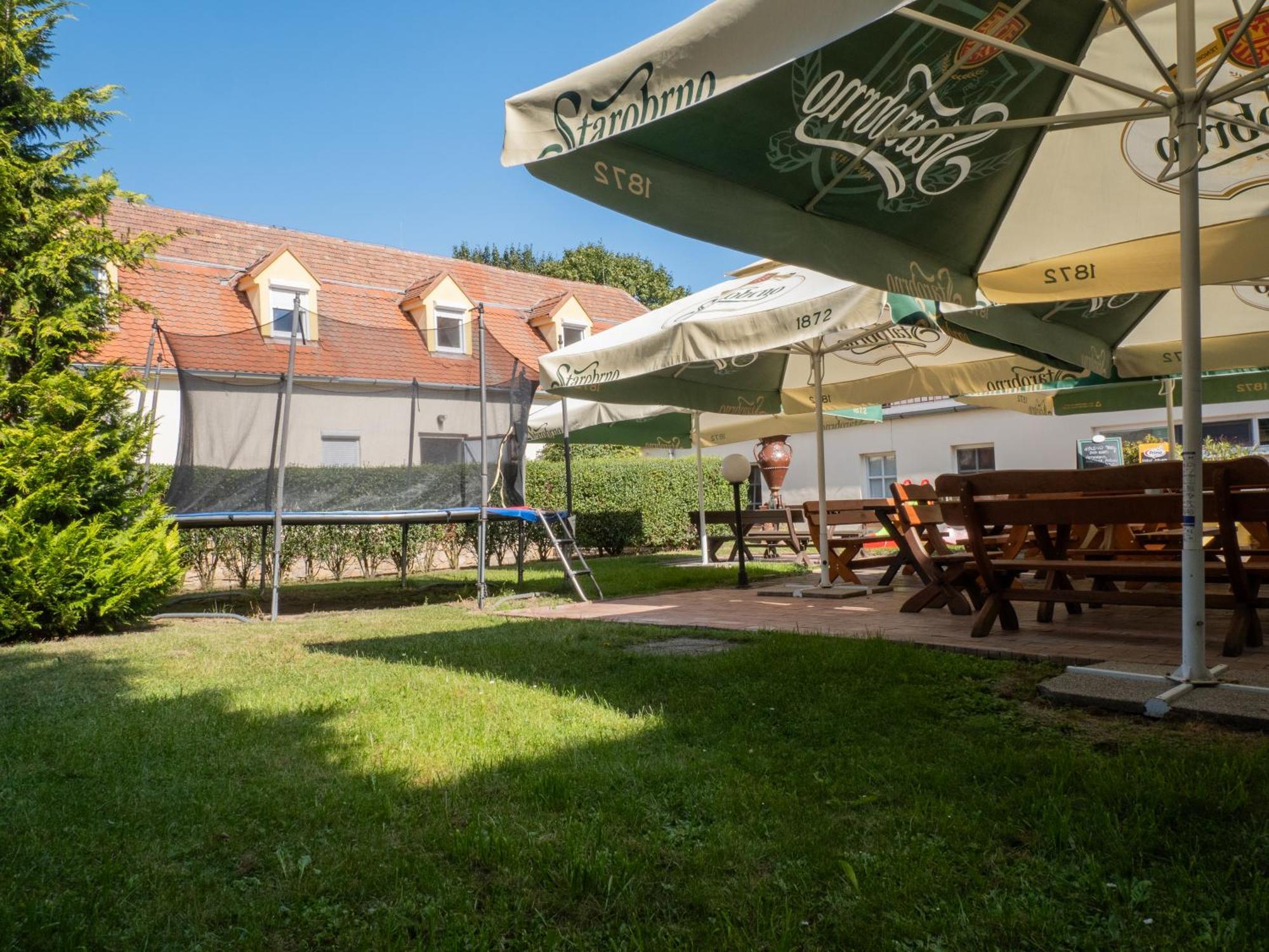 Hotel Club Vranovská Ves Exterior photo